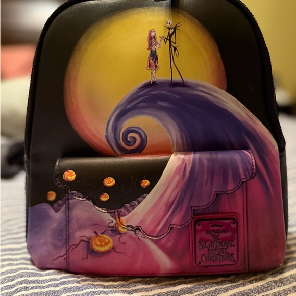 Loungefly Disney Nightmare Before Christmas Spiral Hill Mini Backpack Exclusive - Picture 4 of 8